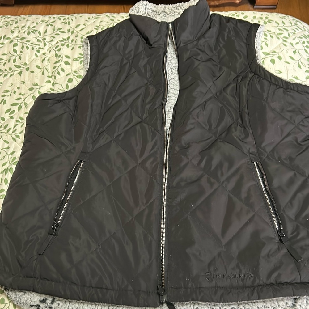 Black vest, Sherpa inside size XL